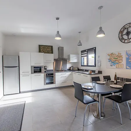 Holavre- Maison Pour 5p Avec Piscine Commune Hébergement de vacances *